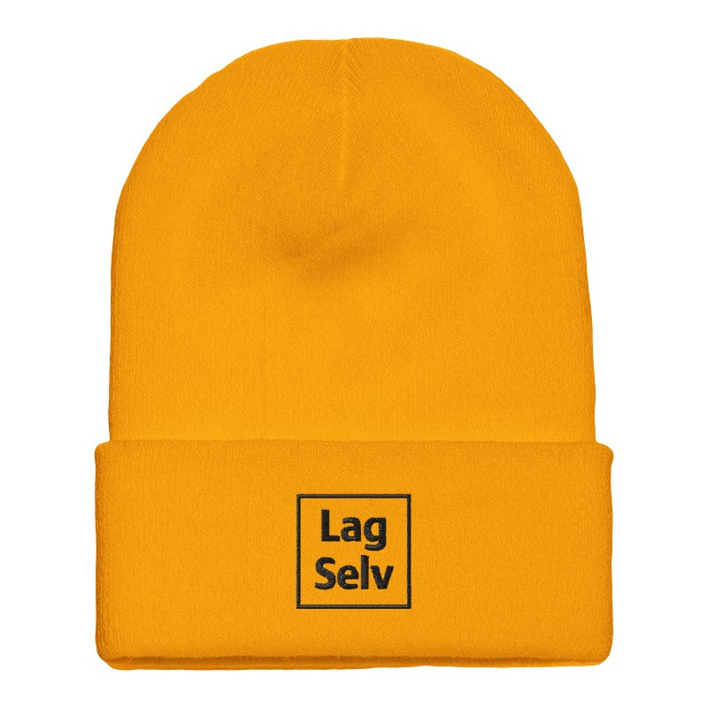 Klassisk ribbstickad mössa med broderi | Designa din egen mössa