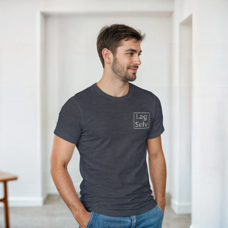 Designa din egen heavyweight-unisex-T-shirt | skapa en personlig T-shirt med broderi