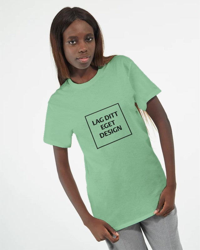 Designa din egen heavyweight-T-shirt för kvinnor med eget tryck