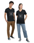 Designa din egen premium unisex-t-shirt med V-ringning och eget tryck