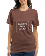 Premium unisex-t-shirt med rund hals | Designa din egen med eget tryck