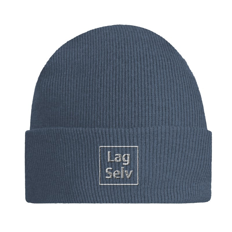 Klassisk mössa med uppvikt kant och broderi | Designa din egen mössa